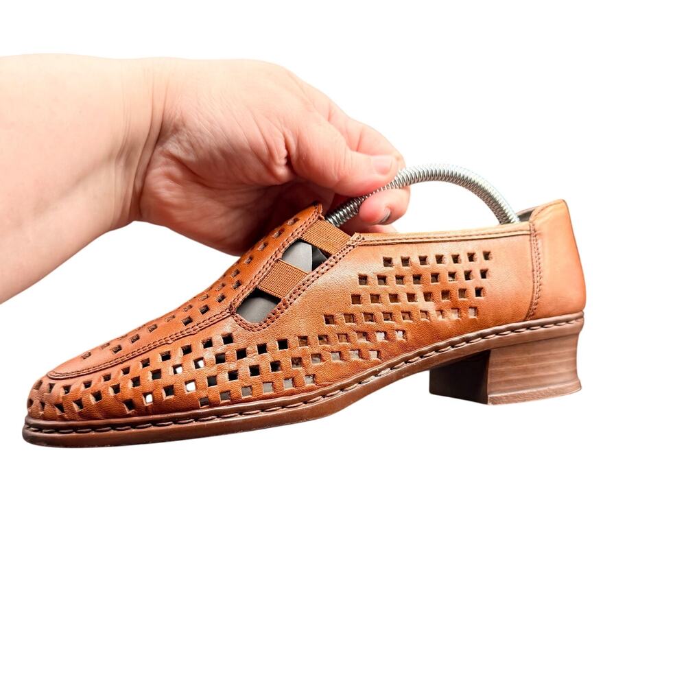 Rieker Leather Cutout Loafers Block Heel Cognac Brown Women’s 6.5 - Picture 11 of 13